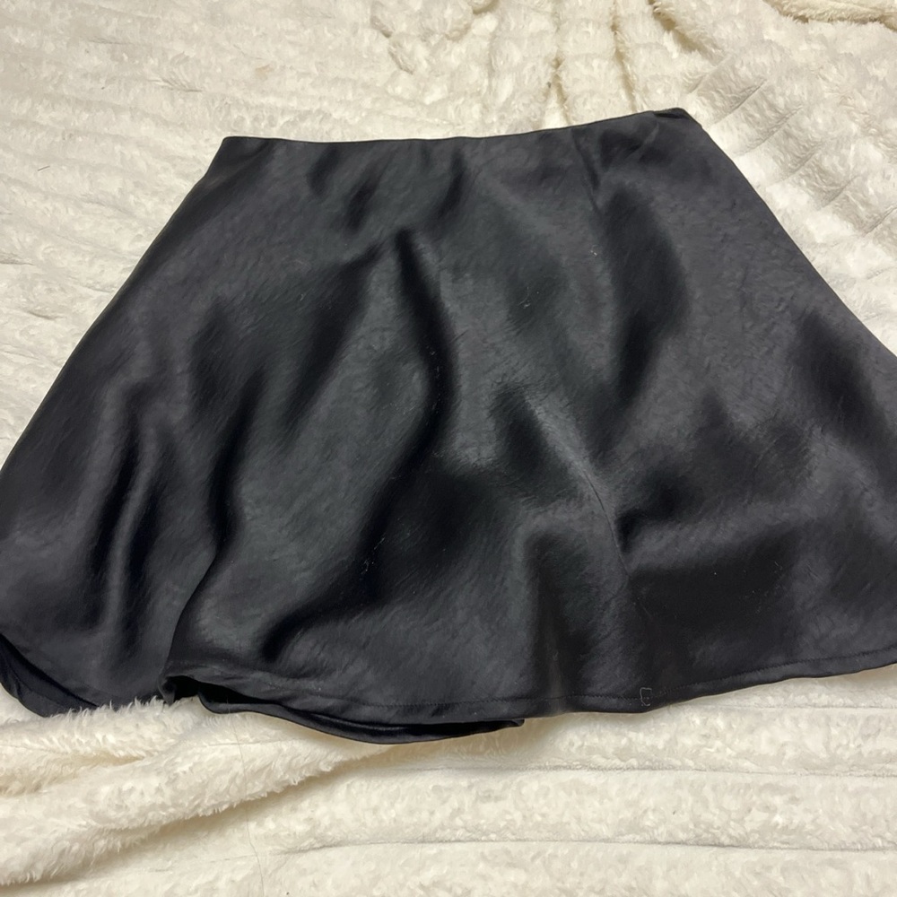 mustard seed never worn black mini skirt